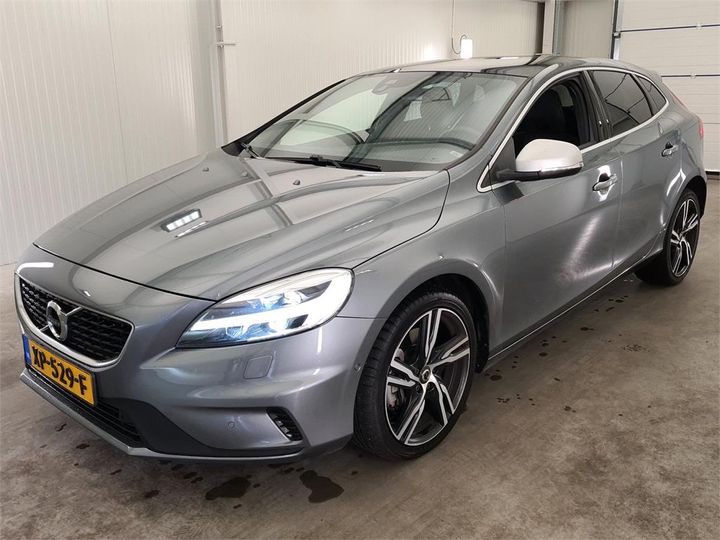 VOLVO V40 2019 yv1mv32v0k2583123