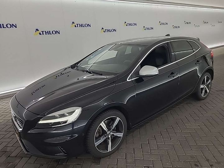 VOLVO V40 2019 yv1mv32v0k2586767