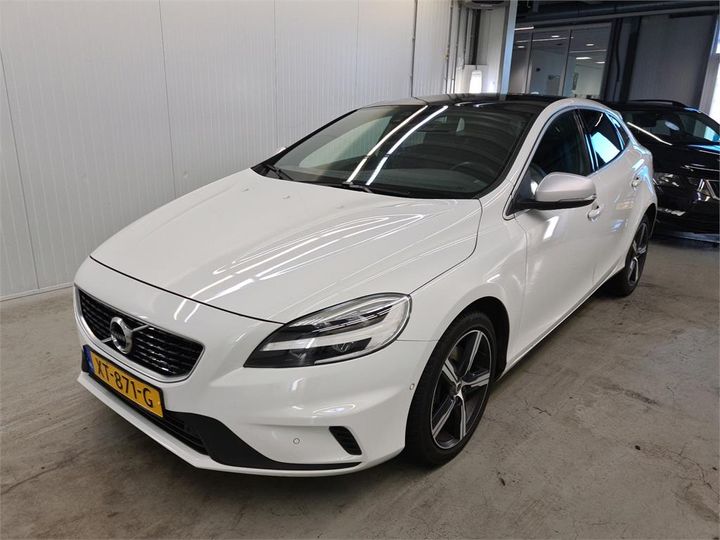 VOLVO V40 2019 yv1mv32v0k2587579