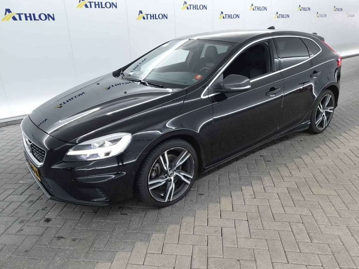 VOLVO V40 2019 yv1mv32v0k2589008