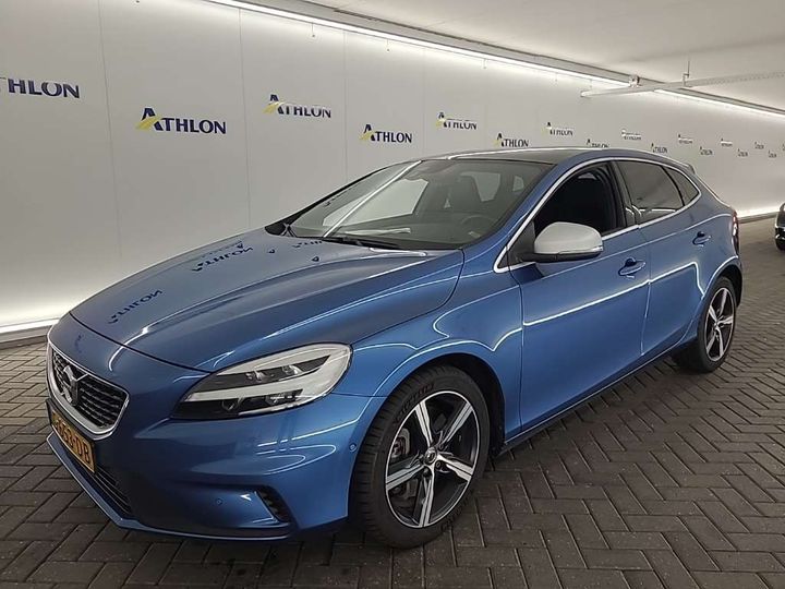 VOLVO V40 2019 yv1mv32v0k2590532