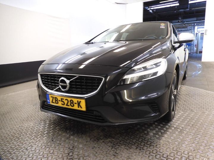 VOLVO V40 2019 yv1mv32v0k2590839