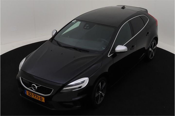 VOLVO V40 2019 yv1mv32v0k2591342