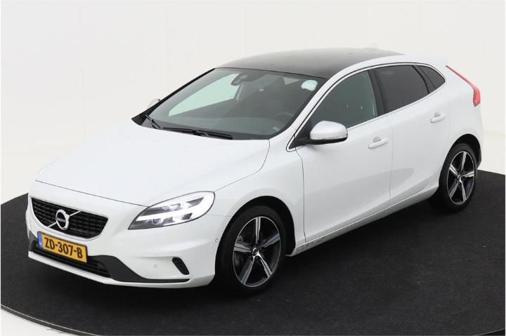 VOLVO V40 2019 yv1mv32v0k2594922