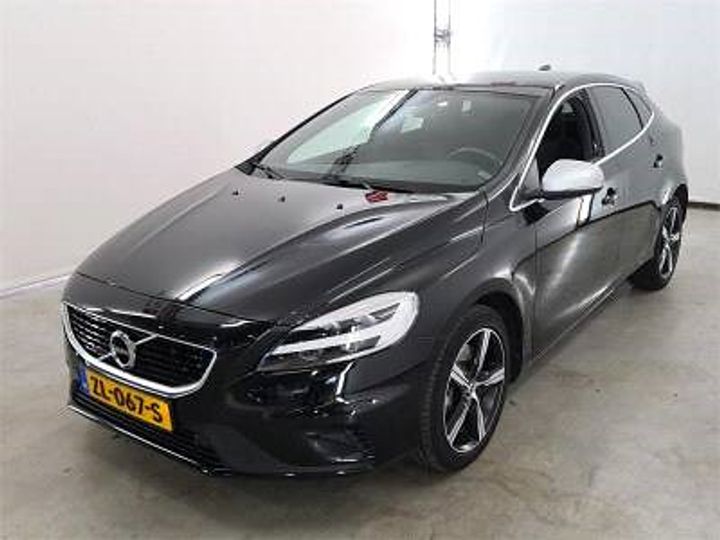 VOLVO V40 2019 yv1mv32v0k2600041