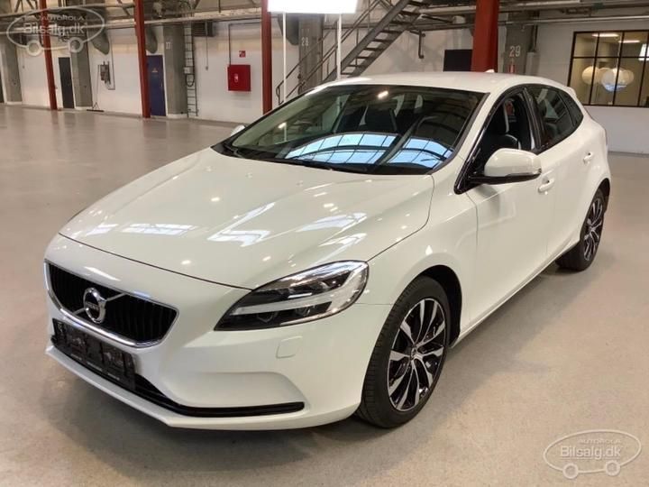 VOLVO V40 HATCHBACK 2019 yv1mv32v0k2605240