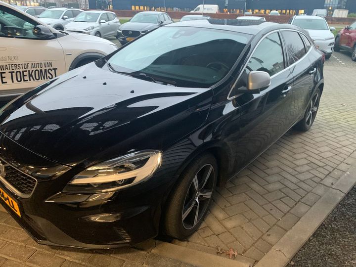 VOLVO V40 2019 yv1mv32v0k2607371