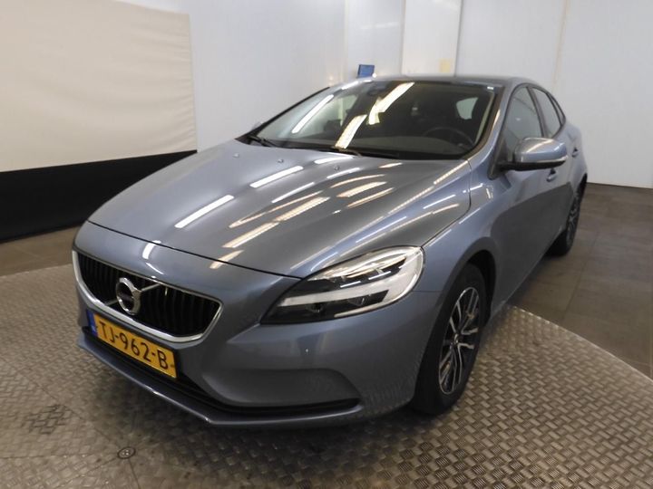 VOLVO V40 2018 yv1mv33v0k2556930