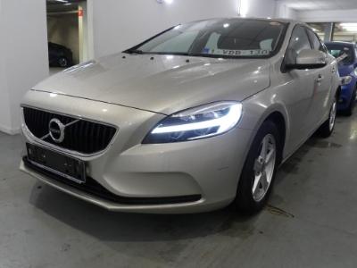 VOLVO V40 - 2016 2018 yv1mv33v0k2564758