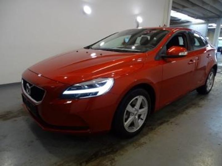 VOLVO V40 - 2016 2018 yv1mv33v0k2568645