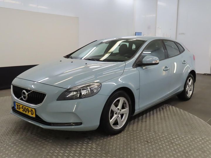 VOLVO V40 2018 yv1mv33v0k2570494