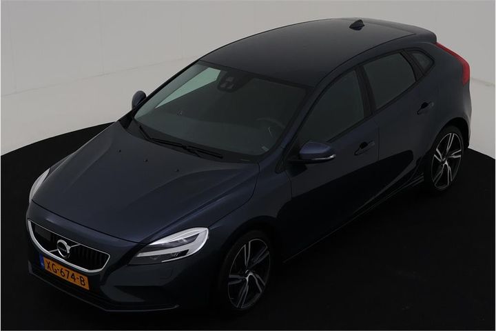 VOLVO V40 2019 yv1mv33v0k2575093