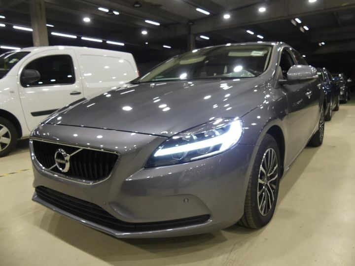 VOLVO V40 2019 yv1mv33v0k2580812