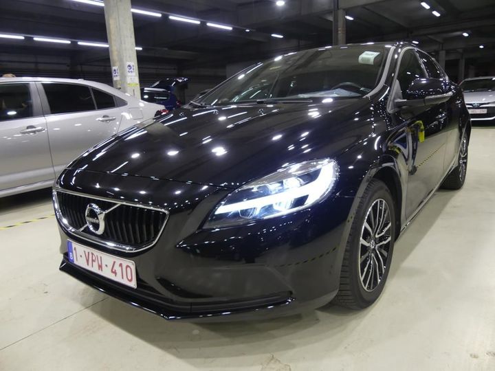 VOLVO V40 2019 yv1mv33v0k2581196