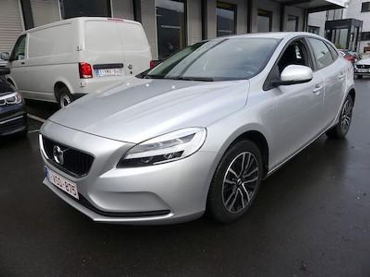 VOLVO V40 - 2016 2019 yv1mv33v0k2583315