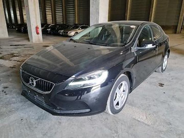 VOLVO V40 - 2016 2019 yv1mv33v0k2590384