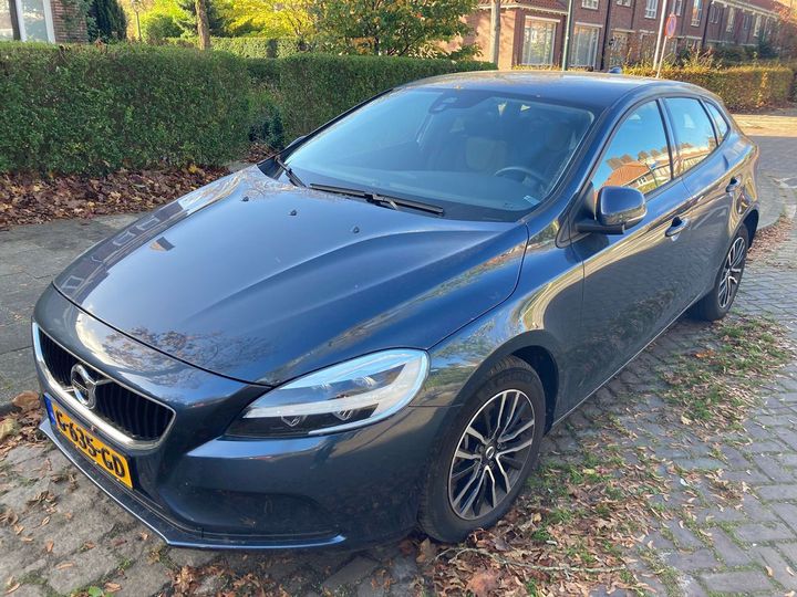 VOLVO V40 2019 yv1mv33v0k2594373