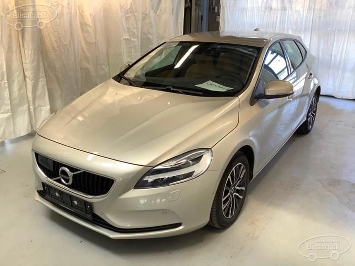 VOLVO V40 HATCHBACK 2018 yv1mv35v1k2570698