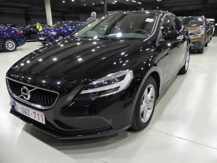 VOLVO V40 2018 yv1mv36v1k2556550