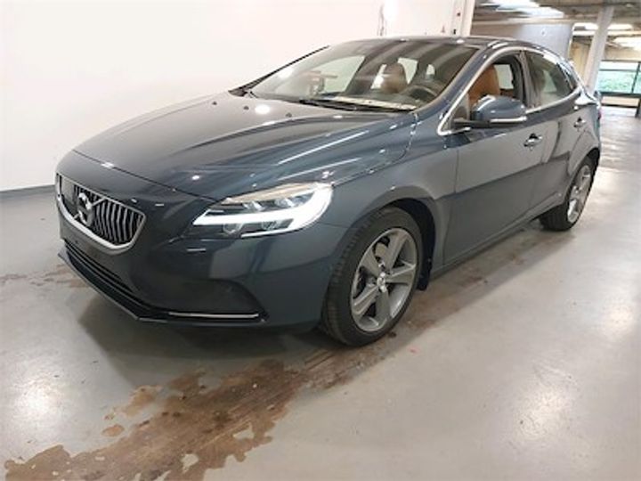 VOLVO V40 - 2016 2018 yv1mv36v1k2559320