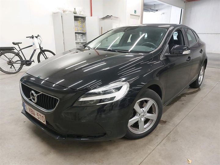 VOLVO V40 2018 yv1mv36v1k2563511