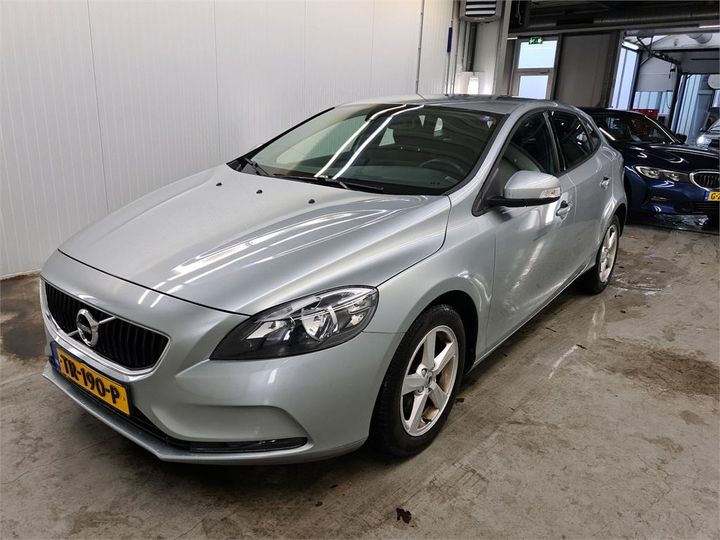 VOLVO V40 2018 yv1mv36v1k2564715