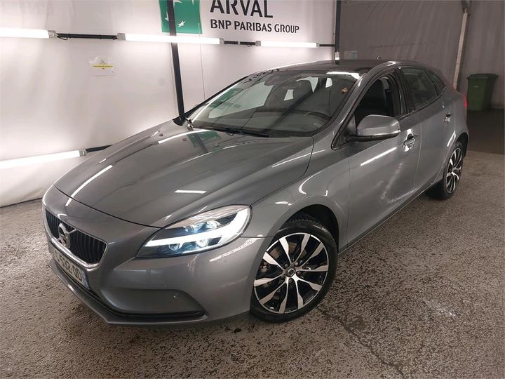 VOLVO V40 2018 yv1mv36v1k2576019