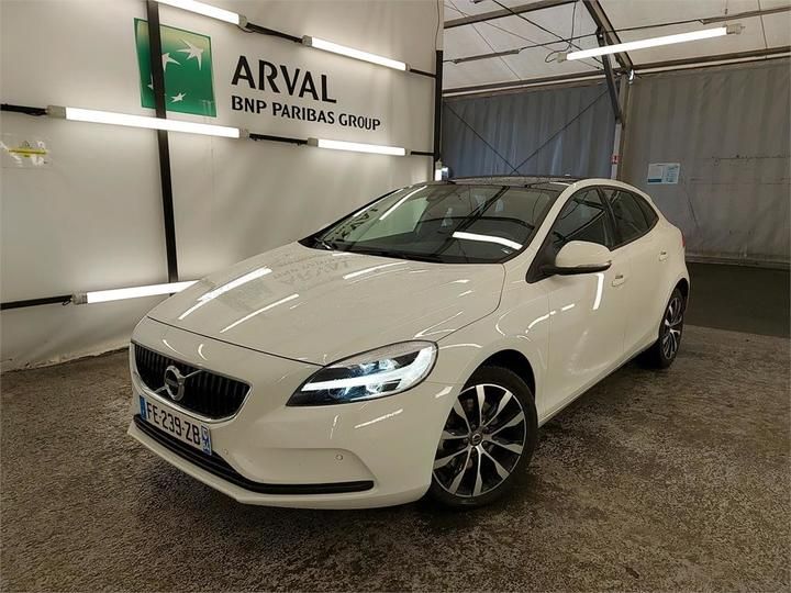 VOLVO V40 2019 yv1mv36v1k2587753