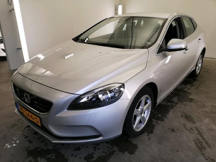 VOLVO V40 2015 yv1mv37l1g2293386