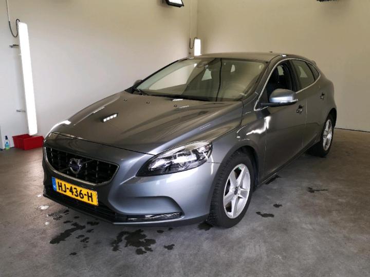 VOLVO V40 2015 yv1mv37l1g2310631