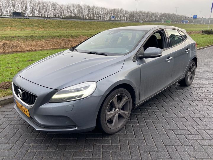 VOLVO V40 2016 yv1mv37l1h2387934