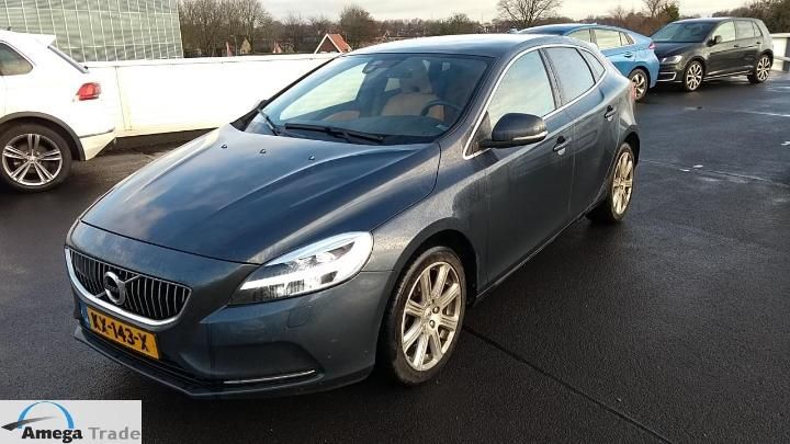 VOLVO V40 2017 yv1mv37l1h2410909