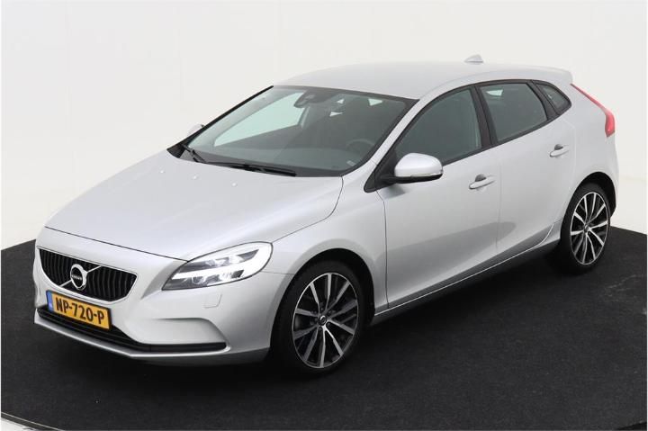 VOLVO V40 2017 yv1mv37l1h2431333