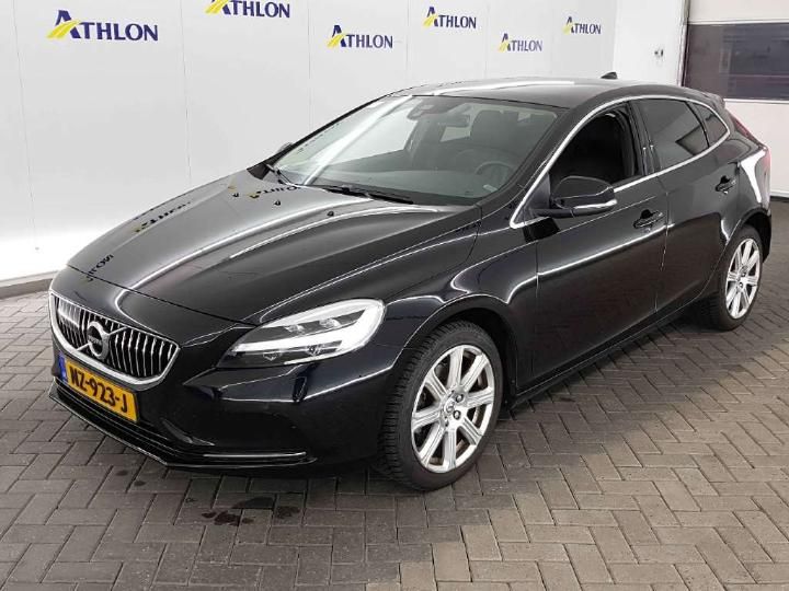 VOLVO V40 2017 yv1mv37l1j2443559