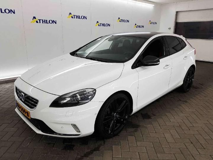 VOLVO V40 2015 yv1mv40ldg2294097