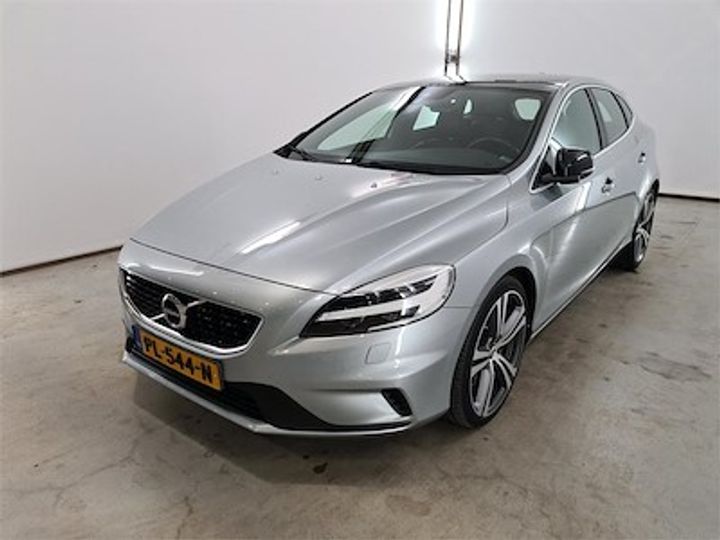 VOLVO V40 2017 yv1mv40ldj2457010