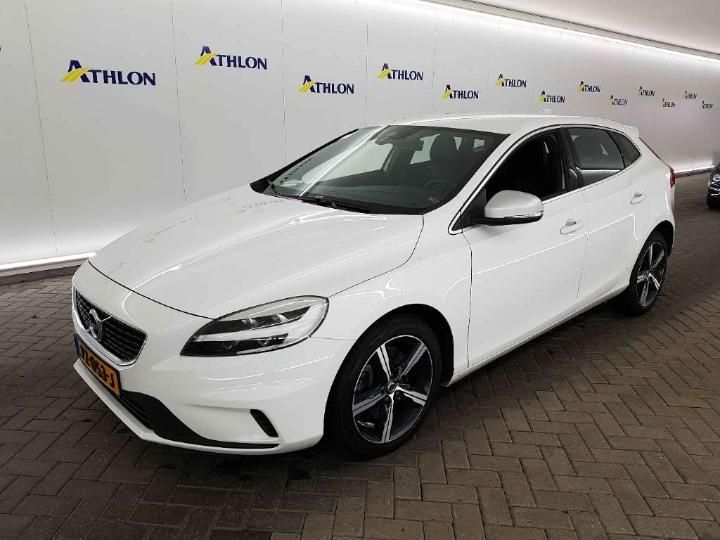 VOLVO V40 2017 yv1mv41l0j2470622