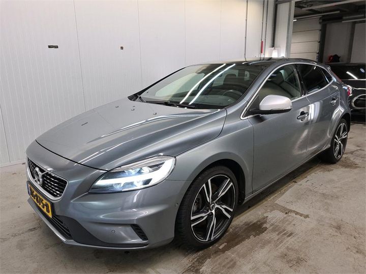 VOLVO V40 2017 yv1mv41l0j2473449