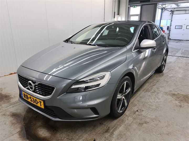 VOLVO V40 2017 yv1mv41l0j2473734