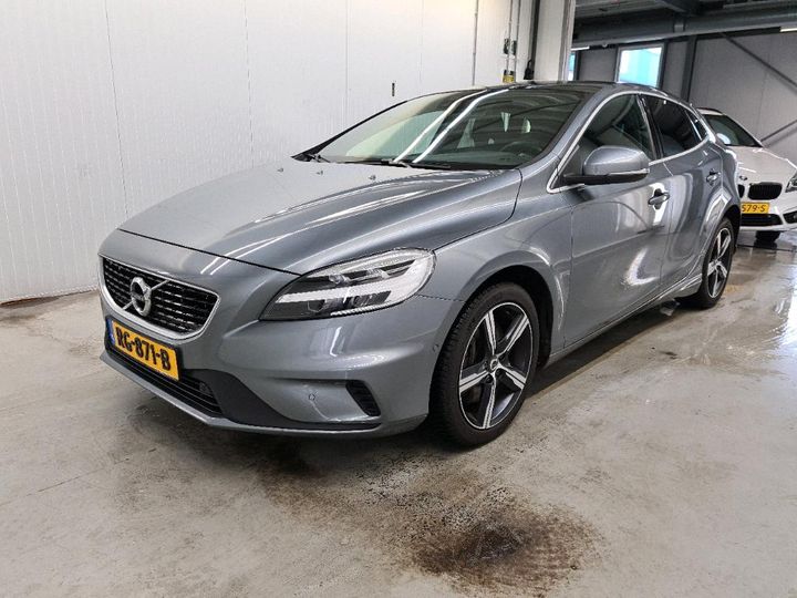 VOLVO V40 2017 yv1mv41l0j2477147