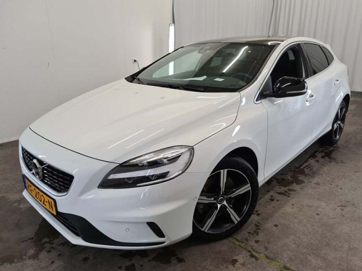 VOLVO V40 2017 yv1mv41l0j2478543