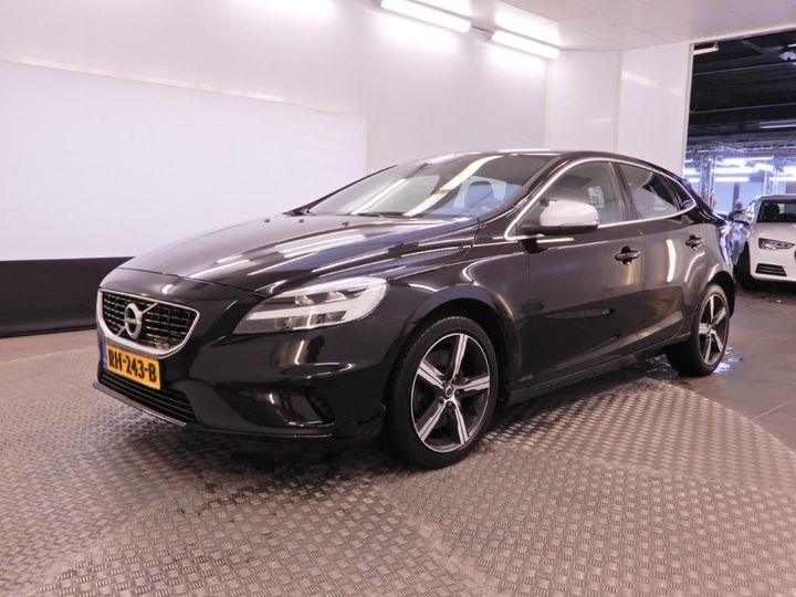 VOLVO V40 2017 yv1mv41l0j2482886