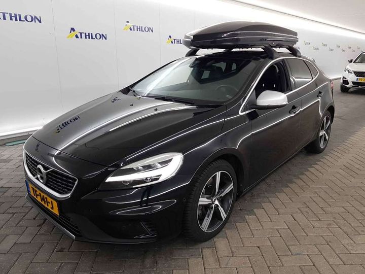 VOLVO V40 2018 yv1mv41l0j2485424