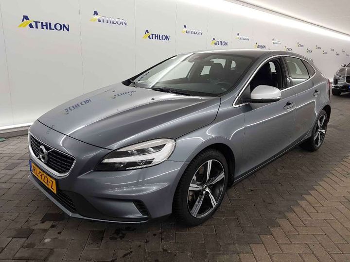 VOLVO V40 2018 yv1mv41l0j2485735