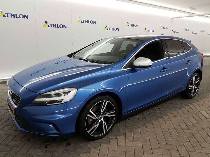 VOLVO V40 2018 yv1mv41l0j2487709