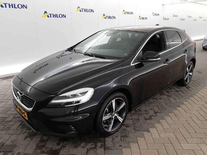 VOLVO V40 2018 yv1mv41l0j2493389