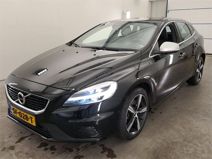 VOLVO V40 2018 yv1mv41l0j2494899