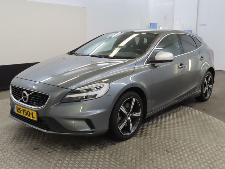 VOLVO V40 2018 yv1mv41l0j2496890