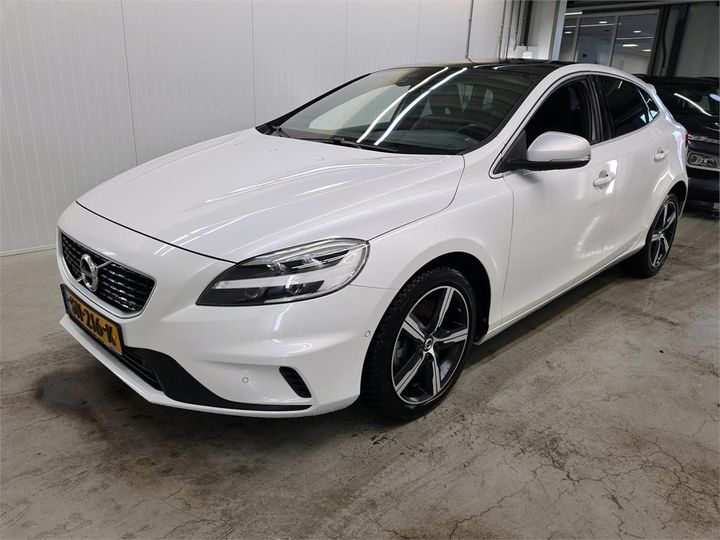 VOLVO V40 2018 yv1mv41l0j2507661