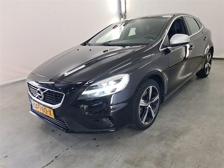 VOLVO V40 2018 yv1mv41l0j2507752